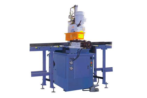 滑道進刀式圓鋸機